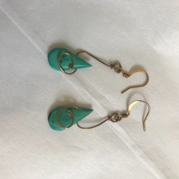 3/$15 Handmade Vintage Gold and Blue Earrrings - Picture 2 of 4